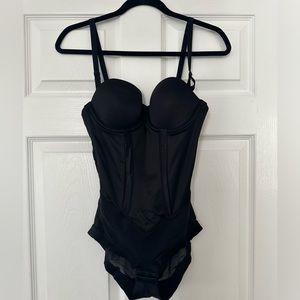 Maidenform Black 34B Shapewear
